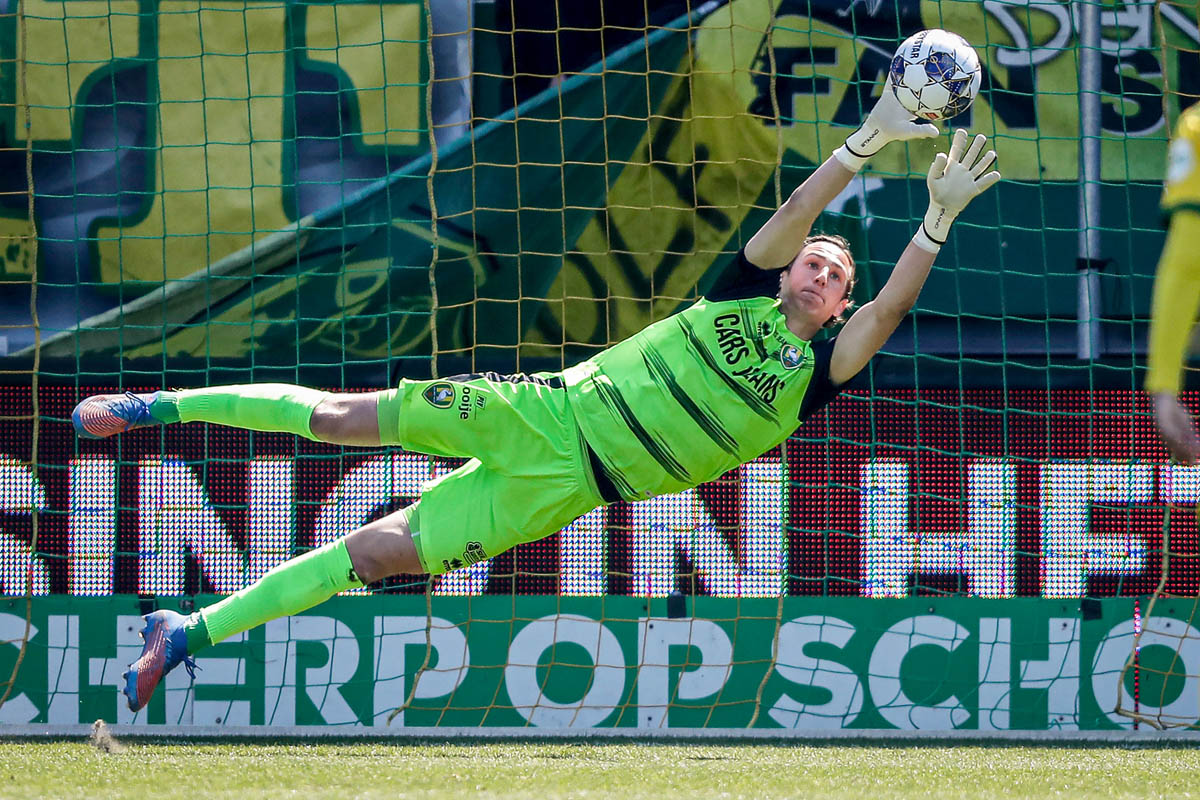 Stijlvolle redding Hugo Wentges tegen Jong FC Utrecht