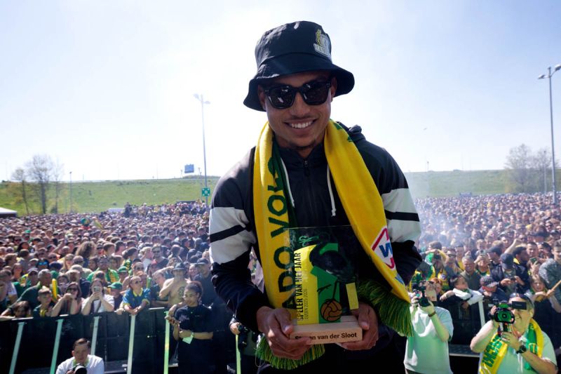 images/gallery/huldiging-ado-den-haag