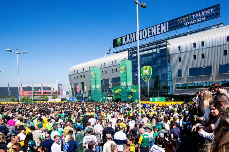 images/gallery/huldiging-ado-den-haag
