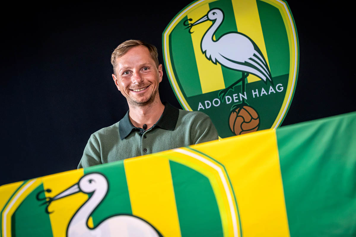 Presentatie coach Robin Peter van ADO Den Haag