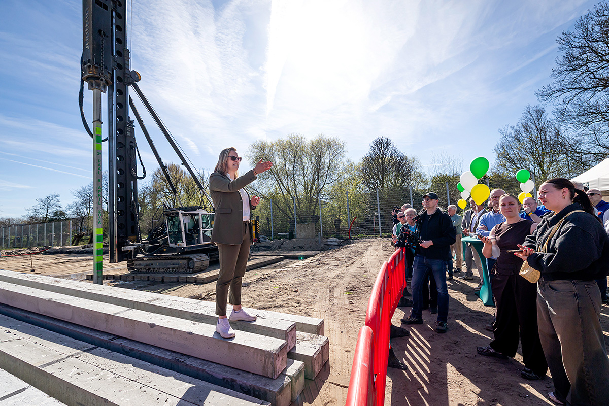 Eerste paal Zuiderpark
