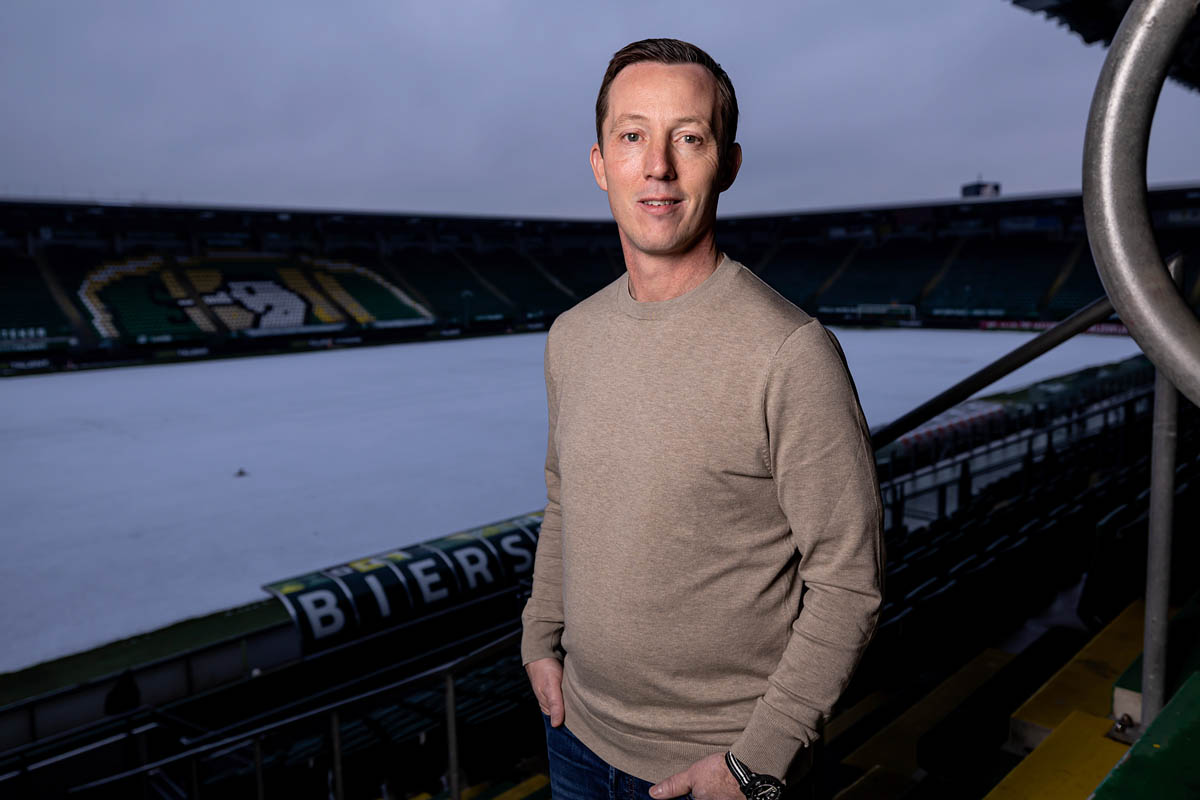 Ondertekening Cedric van der Gun