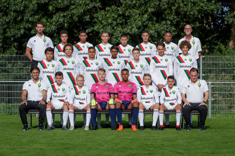 0onder16uit