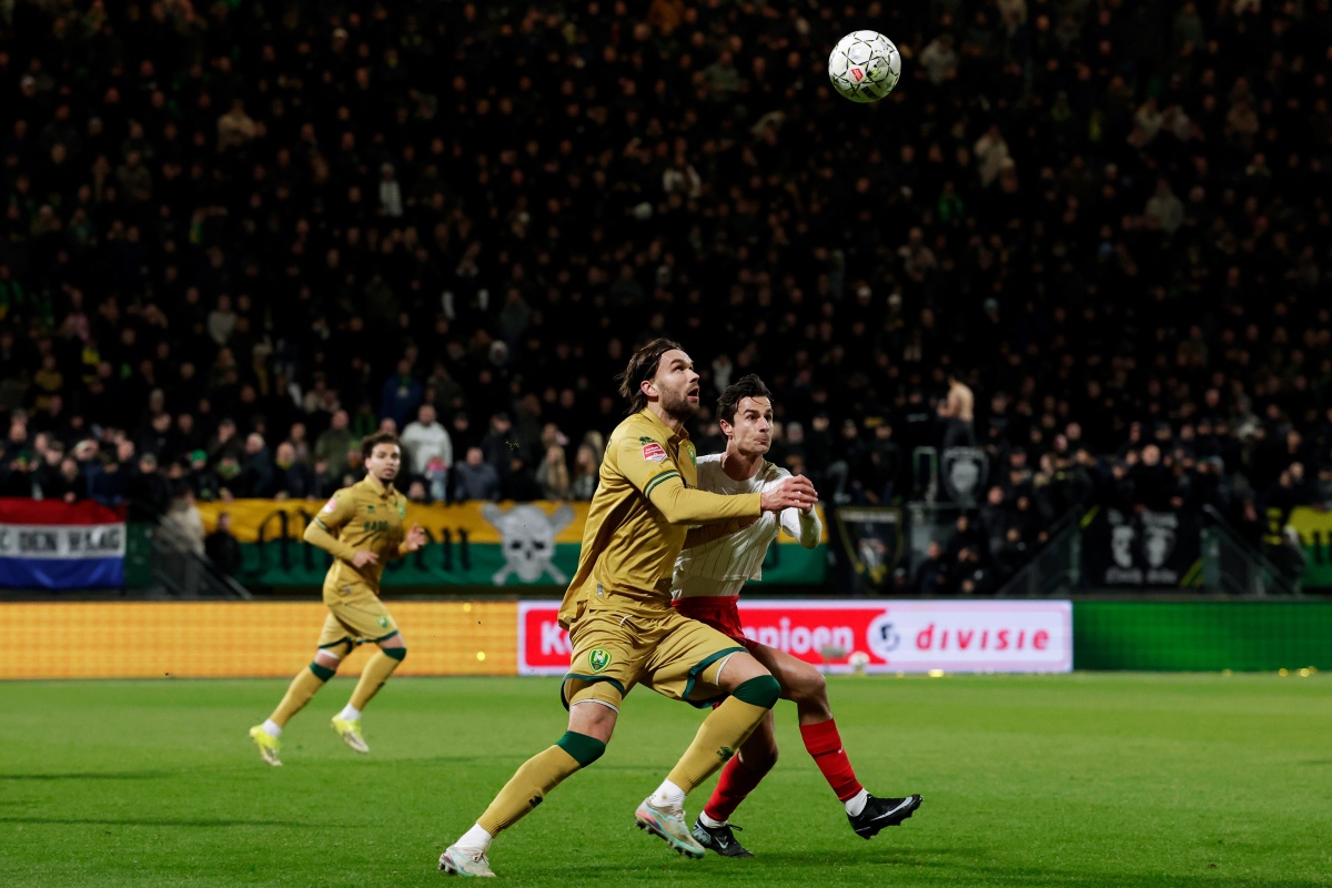 lr26021360213mb24554